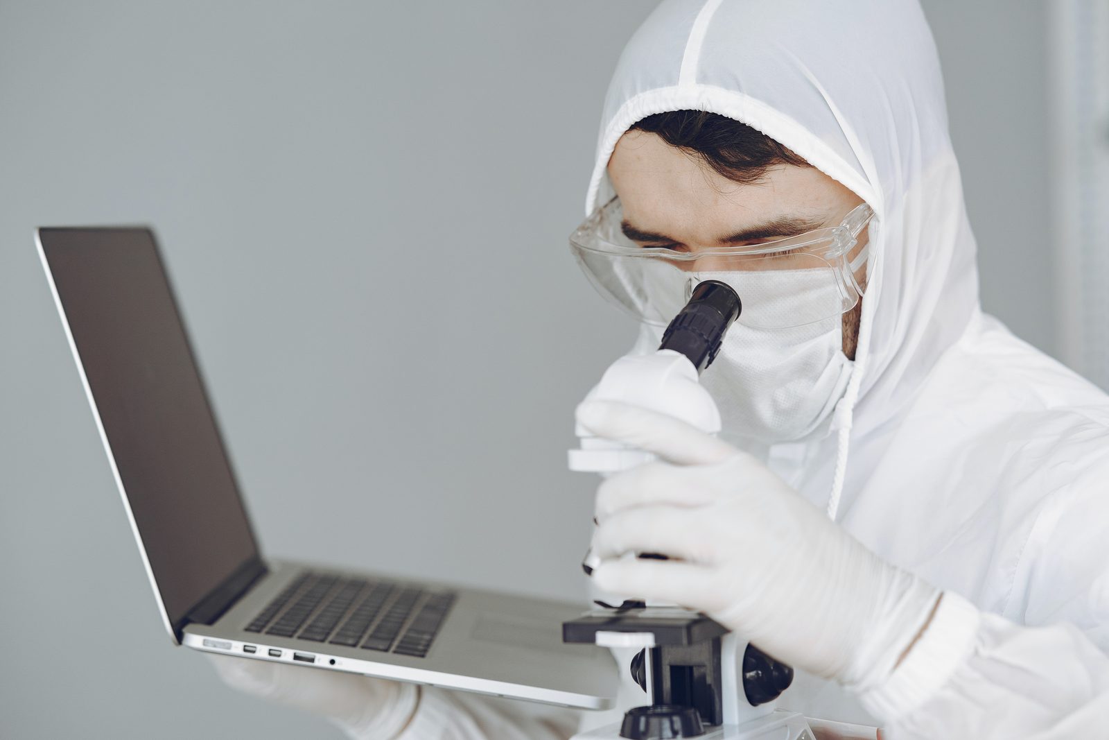 Researcher working on HIV treatment